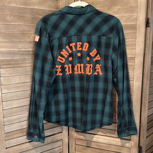 Zumba Button-Up Plaid Shirt ~ S - Picture 2 of 2